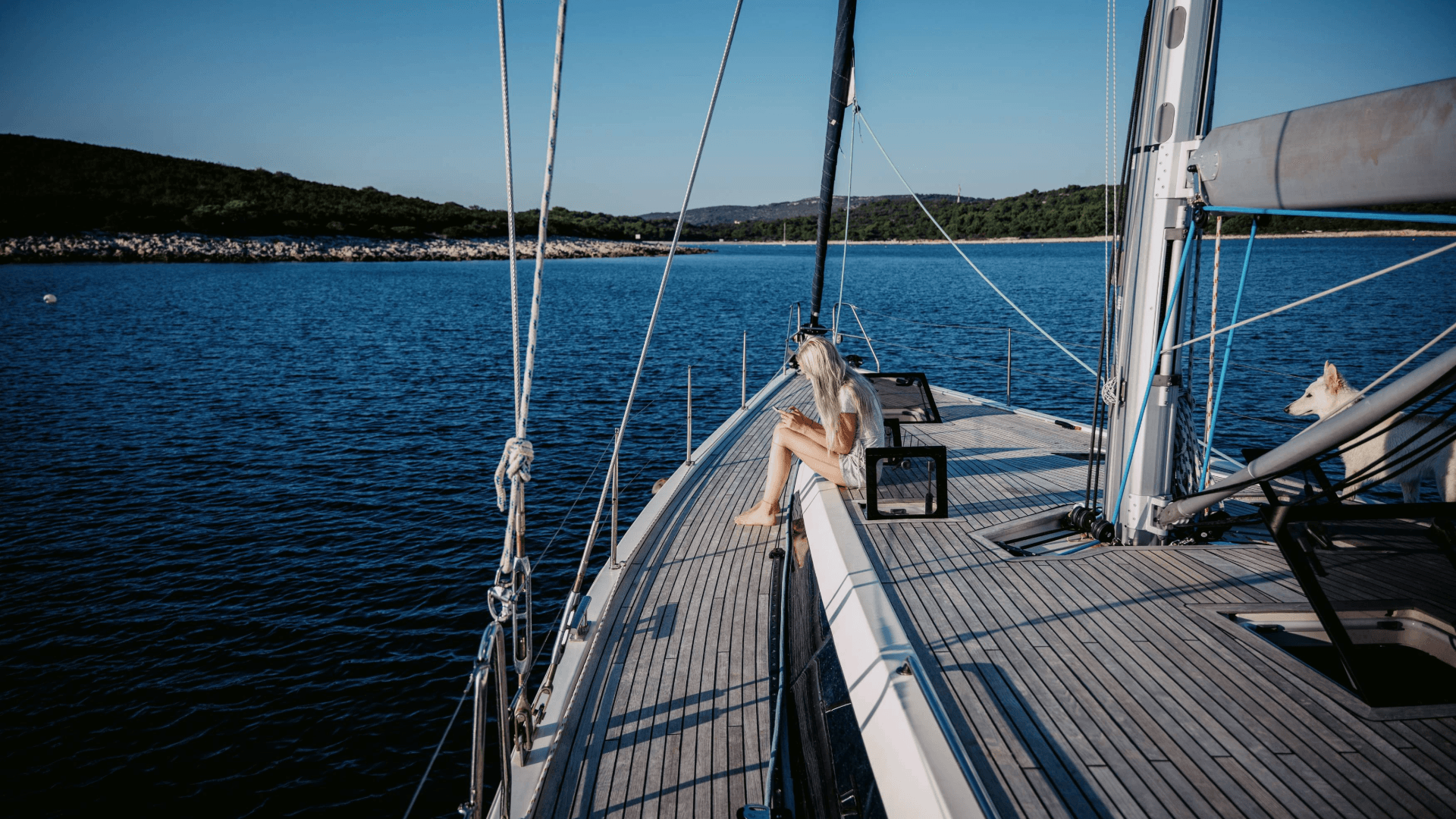 https://backend.blacksails-yachting.com/wp-content/uploads/2025/04/Chartern-2.png