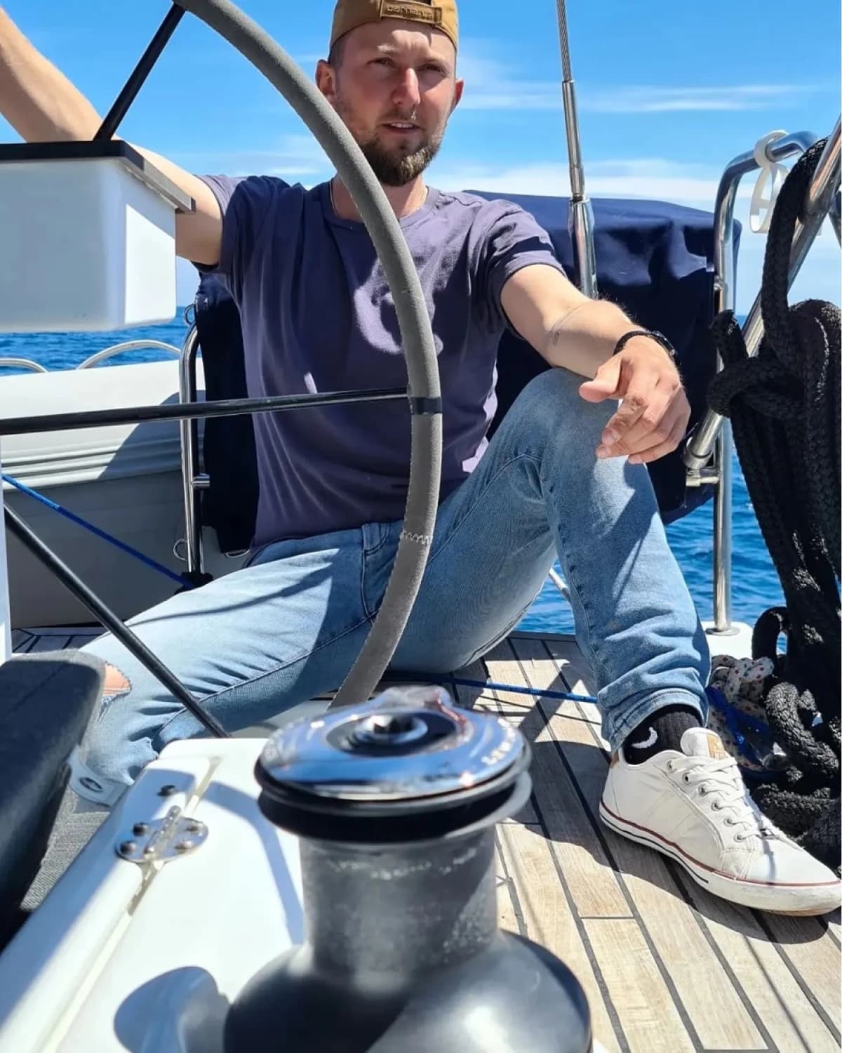https://backend.blacksails-yachting.com/wp-content/uploads/2024/10/Beitrag-5-Bild-12-1200px-4x5-1.webp